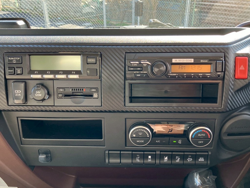 インパネ周りの状態です。|日野 レンジャー 2KG-FD2ABG(2WD)の写真32