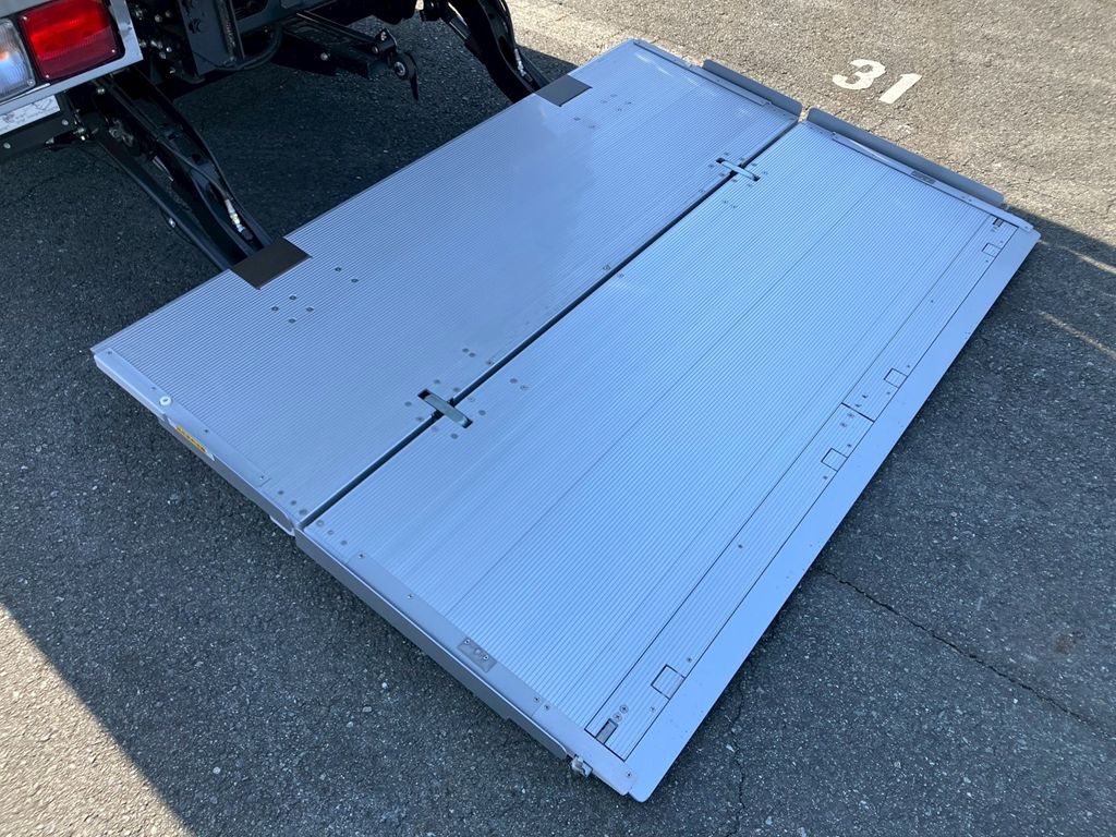 ゲートのステージの状態です。|日野 レンジャー 2KG-FD2ABG(2WD)の写真18