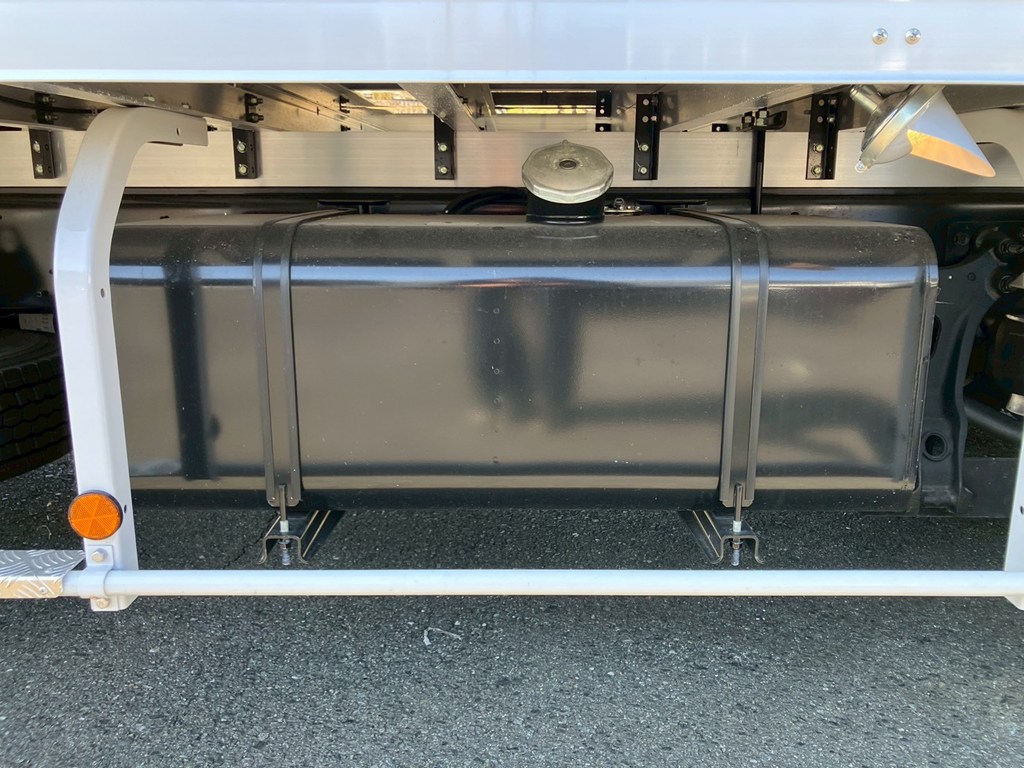 燃料タンクは200Lです。|日野 レンジャー 2KG-FD2ABG(2WD)の写真26