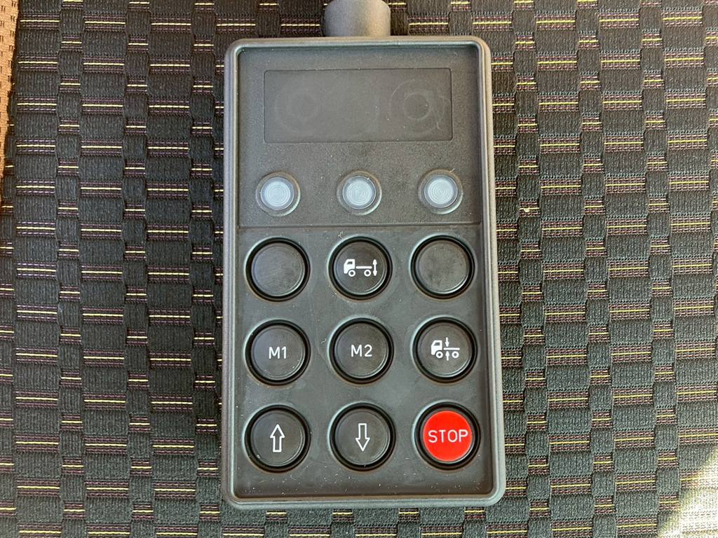 エアサスのコントローラーです。|日野 レンジャー 2PG-FD2ABG(2WD)の写真15