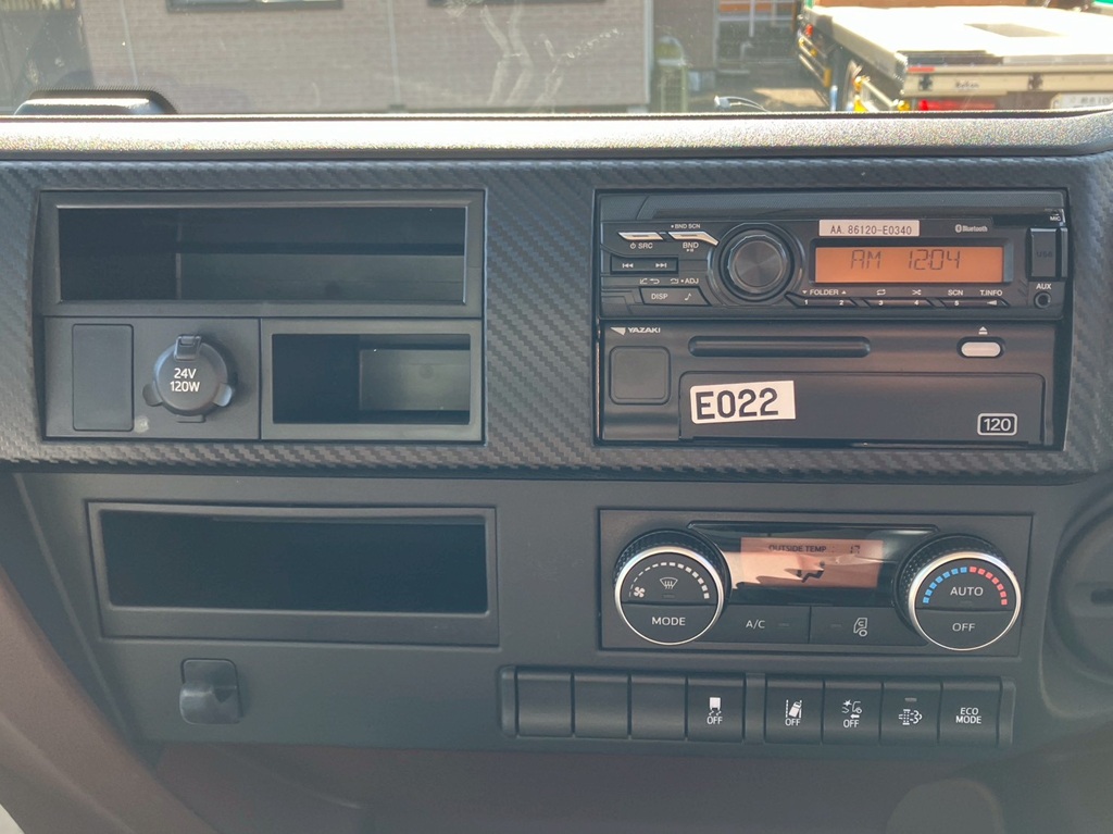 インパネ周りの状態です。|日野 レンジャー 2PG-FD2ABG(2WD)の写真16