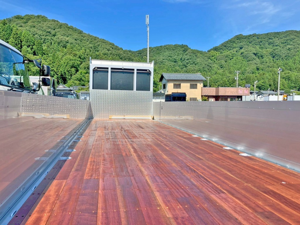 日野 プロフィア 2KG-FW1AHCの写真4