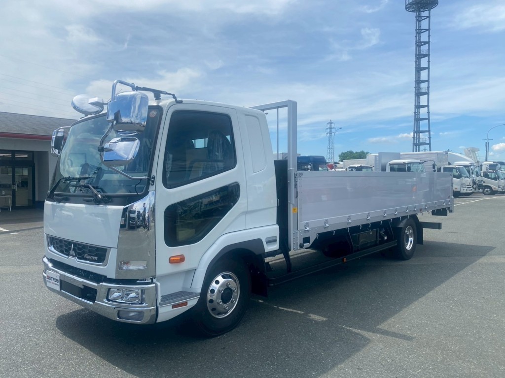 ベッド付キャブです|三菱 ファイター 2KG-FK65F(2WD)の写真1
