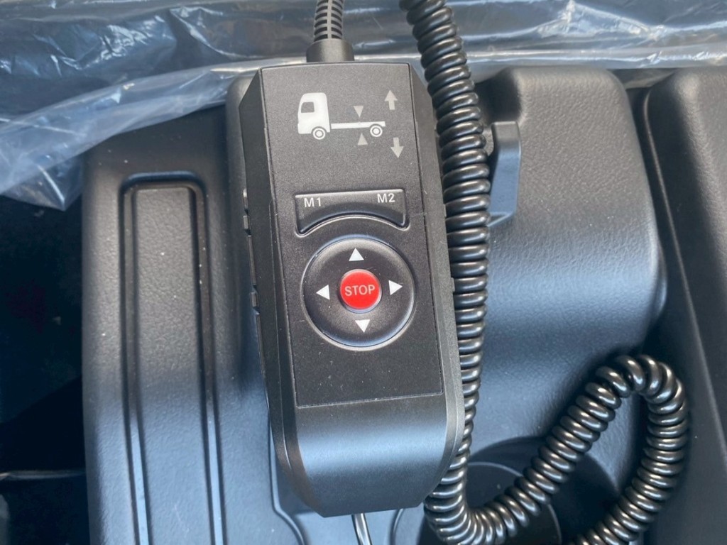 エアサスコントローラ|三菱 ファイター 2KG-FK65F(2WD)の写真16