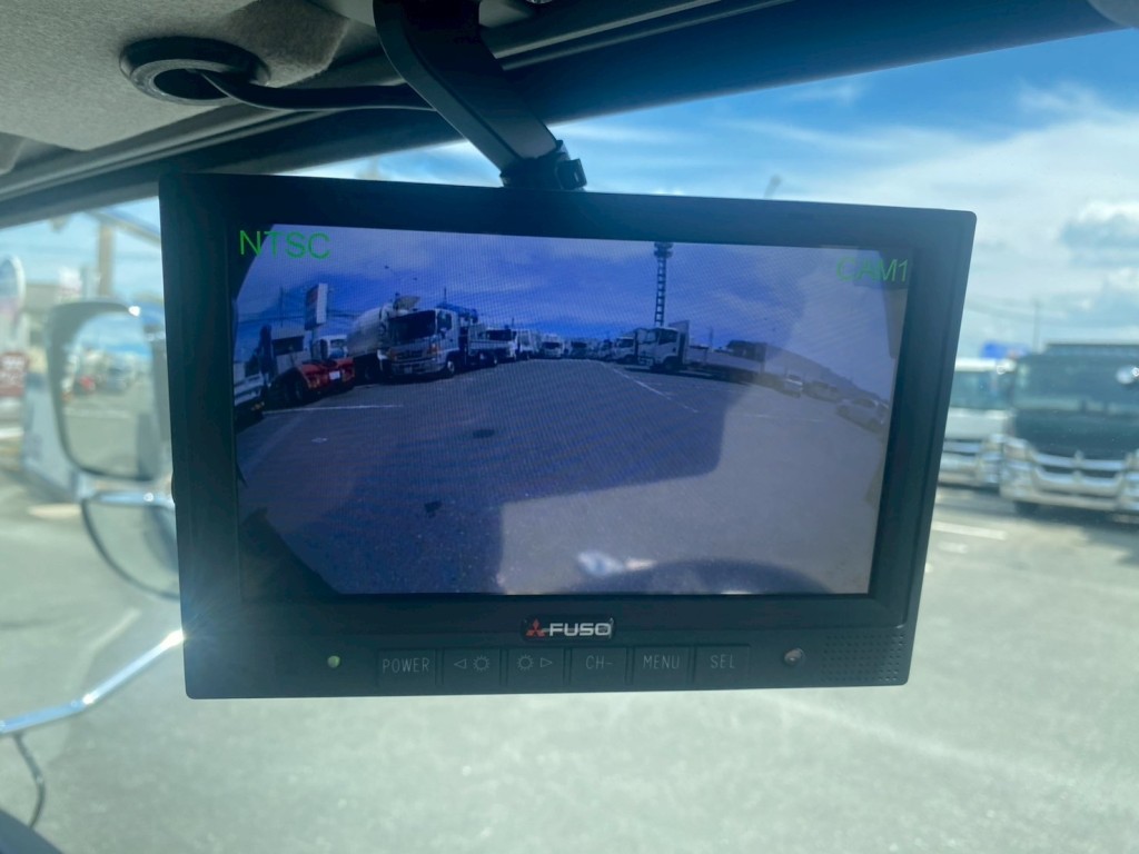 バックモニター|三菱 ファイター 2KG-FK65F(2WD)の写真18