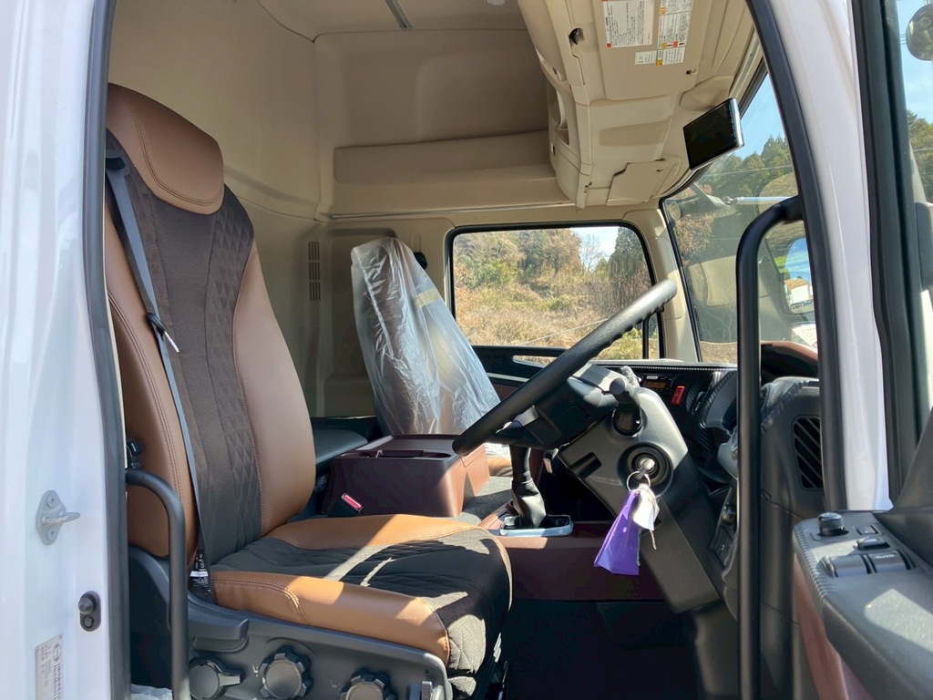 7|日野 プロフィア 2DG-FQ1AJCの写真7