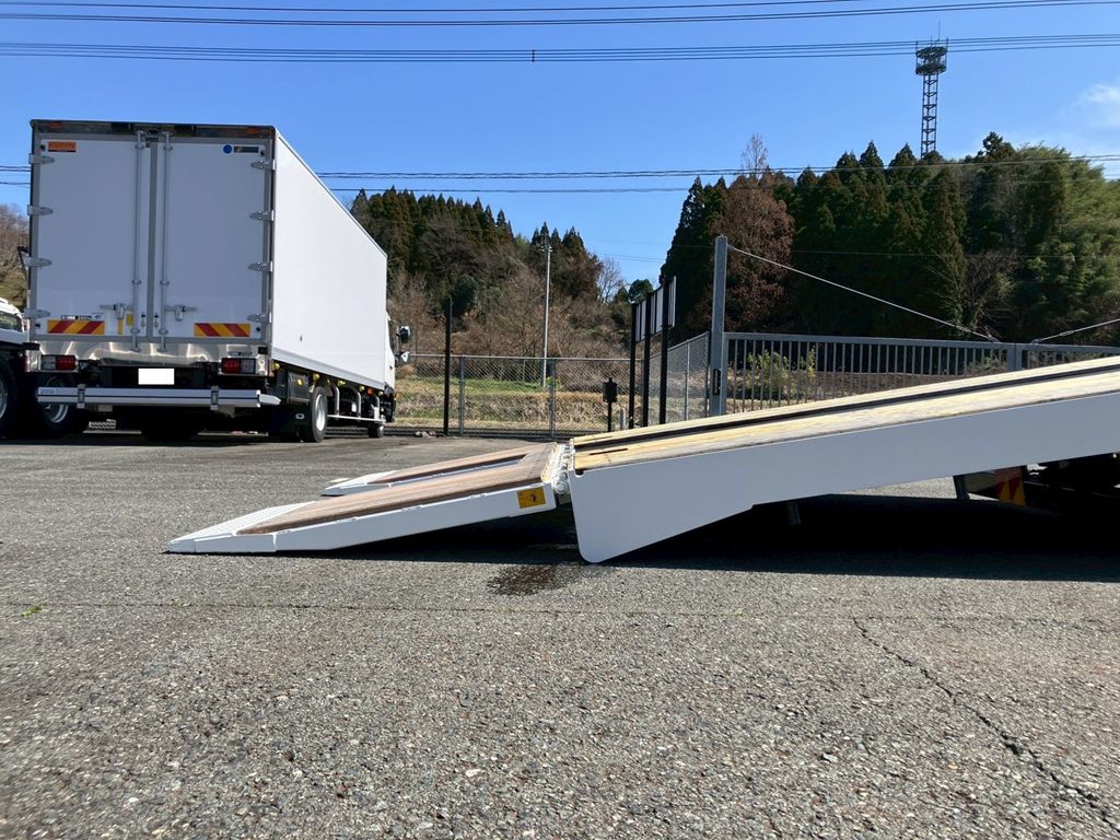 16|日野 プロフィア 2DG-FQ1AJCの写真16