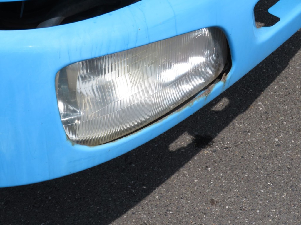 フロントバンパー運転席側(ヘッドライト周り)にサビがあります。(運転席側も同様です)|日野 レンジャー BKG-FC7JKYA(2WD)の写真29