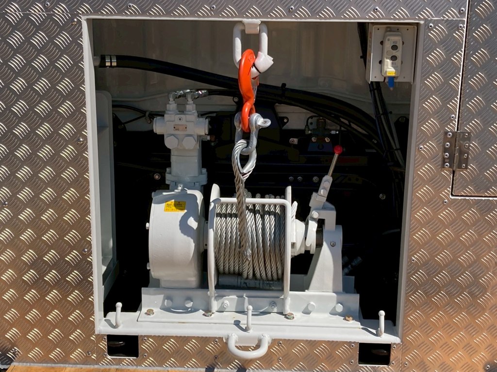 ウインチ付きです。|三菱 スーパーグレート 2PG-FS84VZの写真13