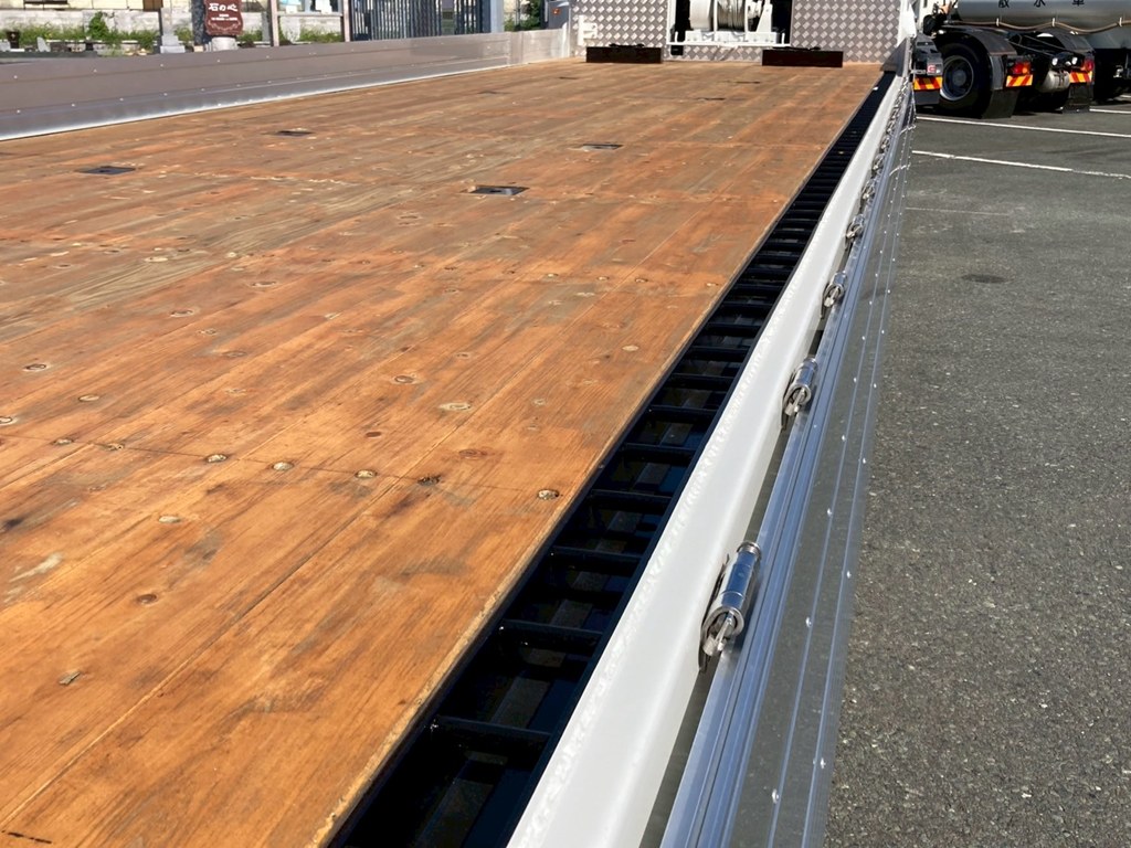 左右サイドレールにレバーブロック掛けがあります。|三菱 スーパーグレート 2PG-FS84VZの写真22