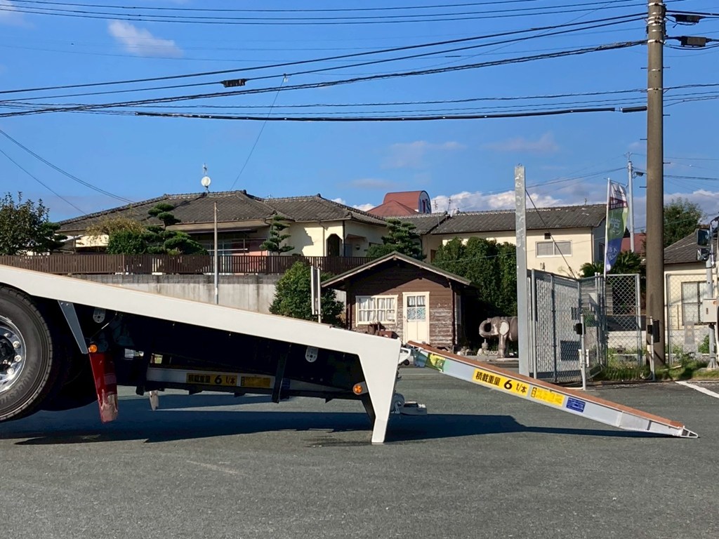 手動歩みです。|三菱 スーパーグレート 2PG-FV80VYの写真15