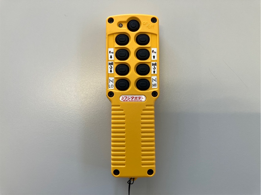 アウトリガー・ウインチのラジコンです。|三菱 スーパーグレート 2PG-FV80VYの写真27