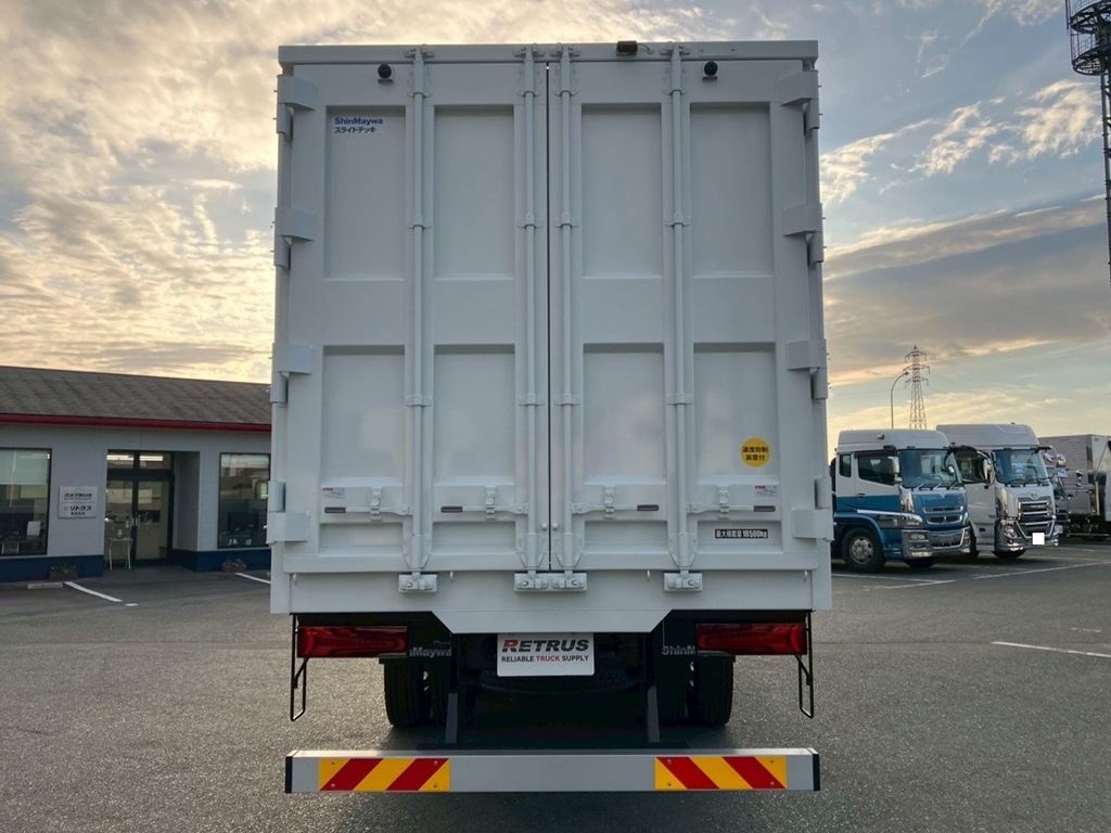 リヤ周りの状態です。|三菱 スーパーグレート 2PG-FV80VZの写真7