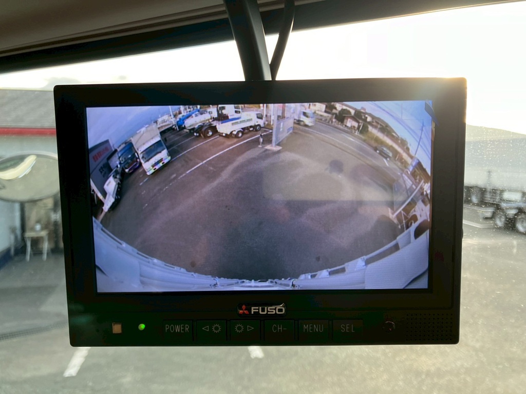 液晶バックモニター付きです。|三菱 スーパーグレート 2PG-FV80VZの写真17