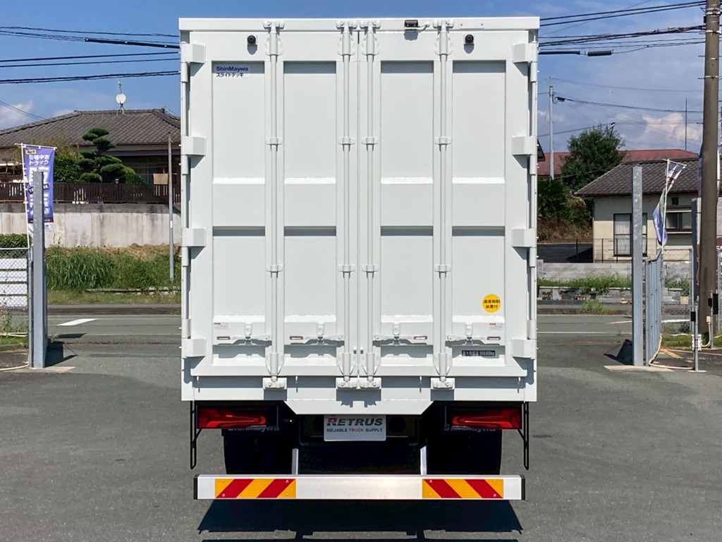 リヤ周りの状態です。|三菱 スーパーグレート 2PG-FV84VZの写真8