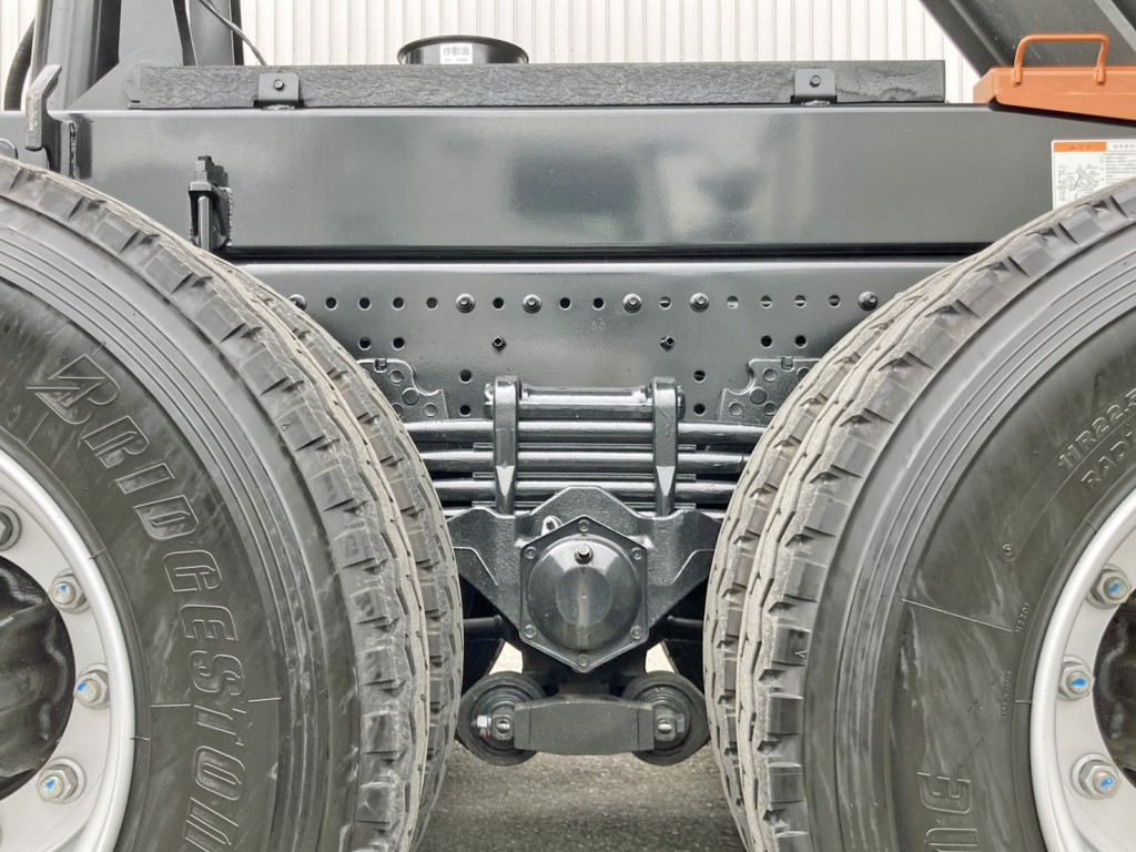 リーフサスです。|日野 プロフィア 2DG-FS1AGEの写真5