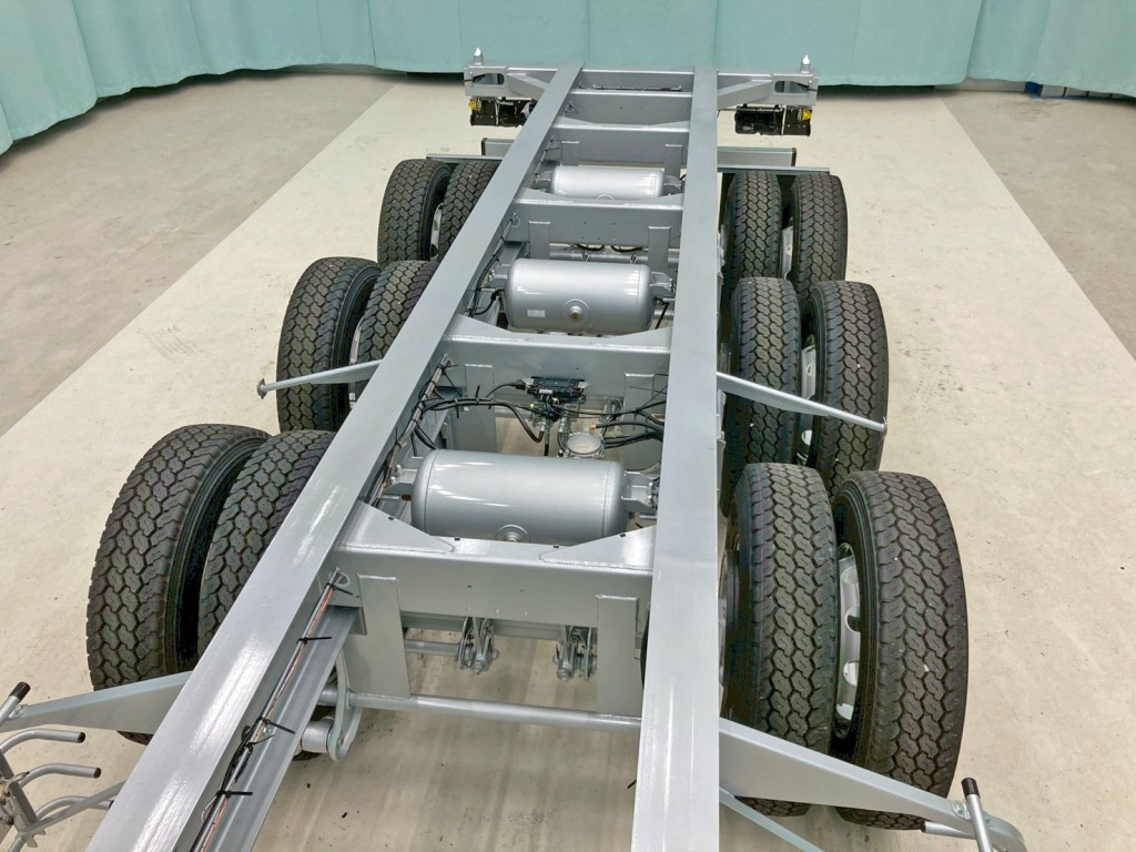 12輪です。|トレクス CTB34004の写真13