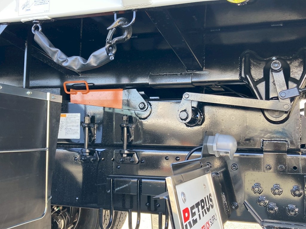 シャーシとネタの状態です。|三菱 スーパーグレート 2PG-FV80VZの写真6