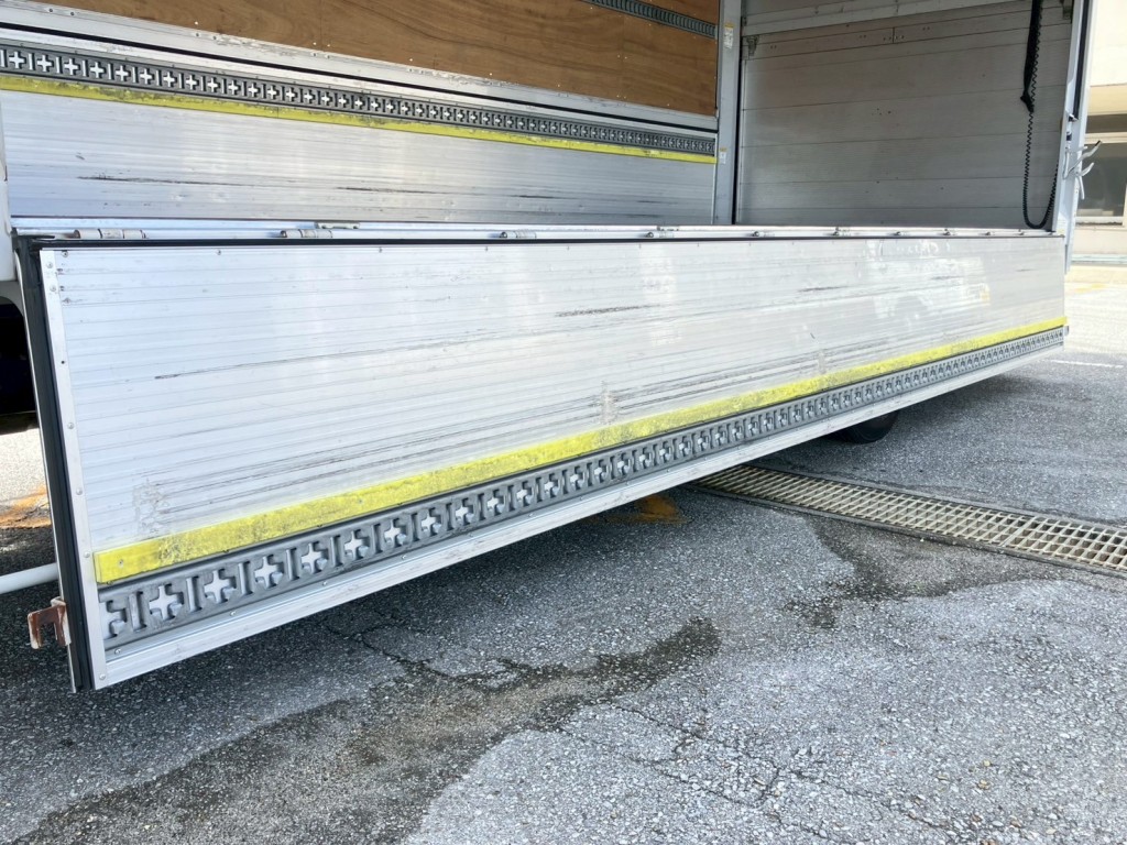 助手席側アオリ内側の状態です。|日野 レンジャー 2KG-FD2ABA(2WD)の写真19