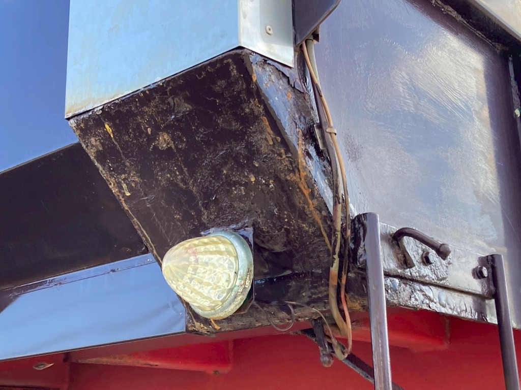 プロテクター下に錆が有ります|トレクス  PFB23601の写真19