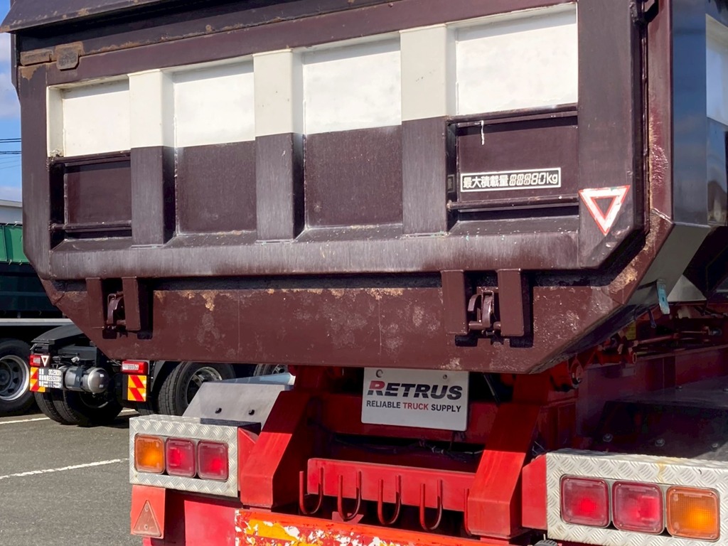 リアゲート下にサビ箇所があります|トレクス  PFB23601の写真24