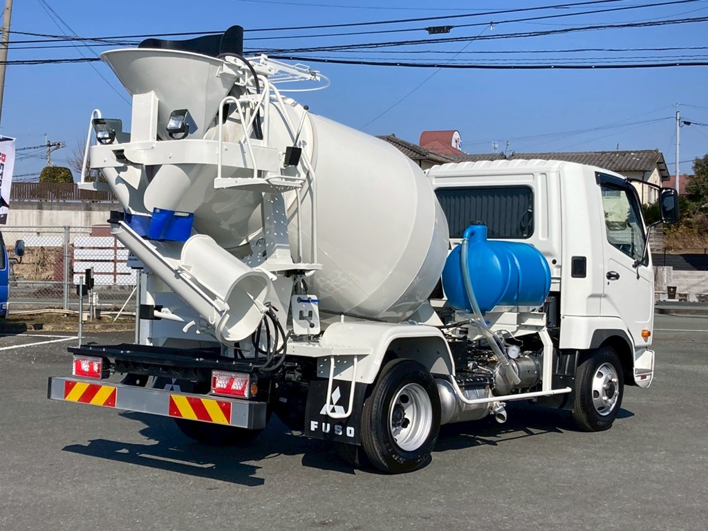 三菱 ファイター 2KG-FK72F(2WD)の写真4