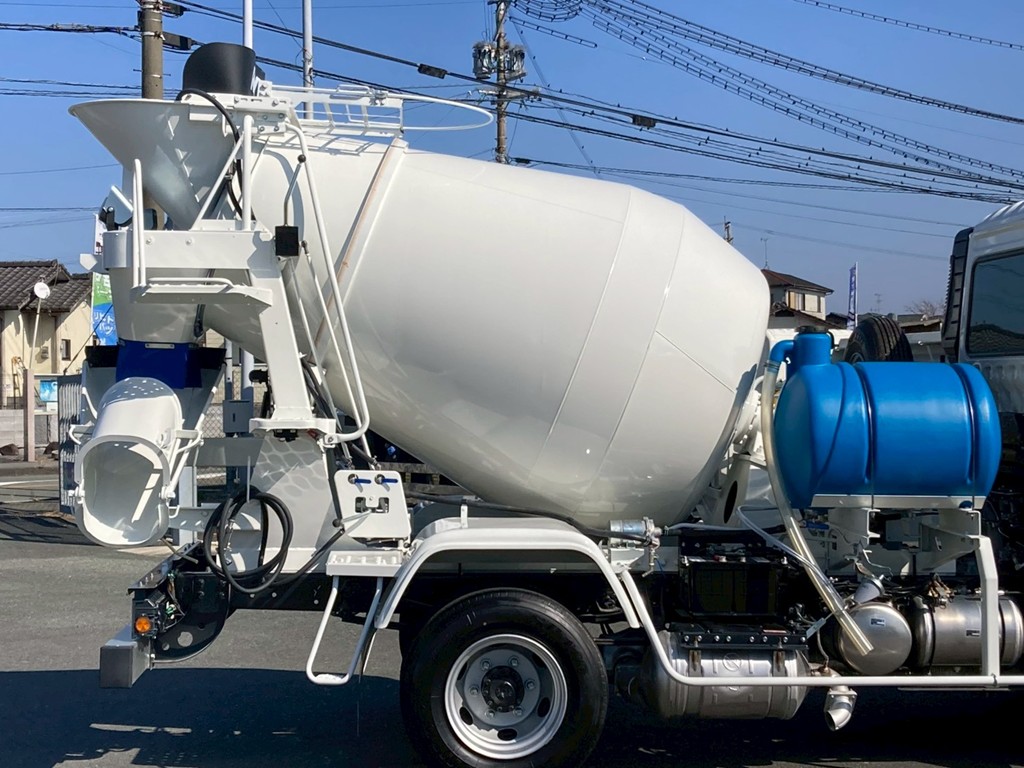 ドラムの外観状態です。(運転席側)|三菱 ファイター 2KG-FK72F(2WD)の写真17