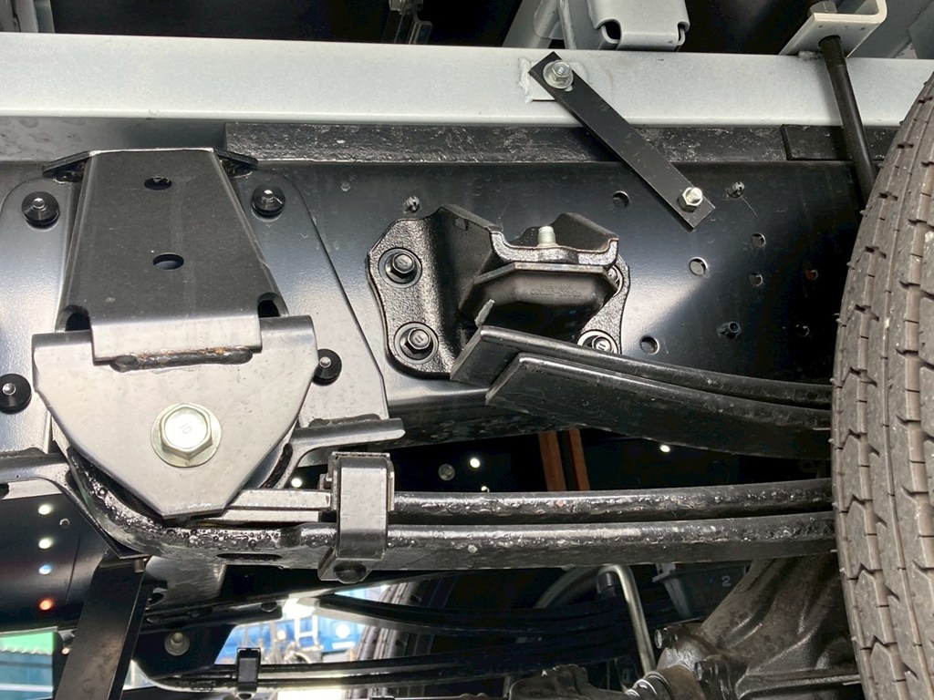 リーフサスです。|日野 デュトロ 2KG-XZU712M(2WD)の写真5