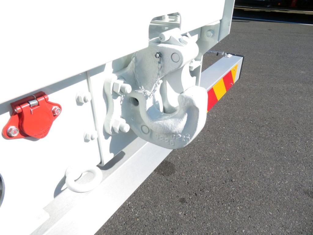 ピントルフック付きです。|三菱 スーパーグレート 2KG-FV80VYPの写真21