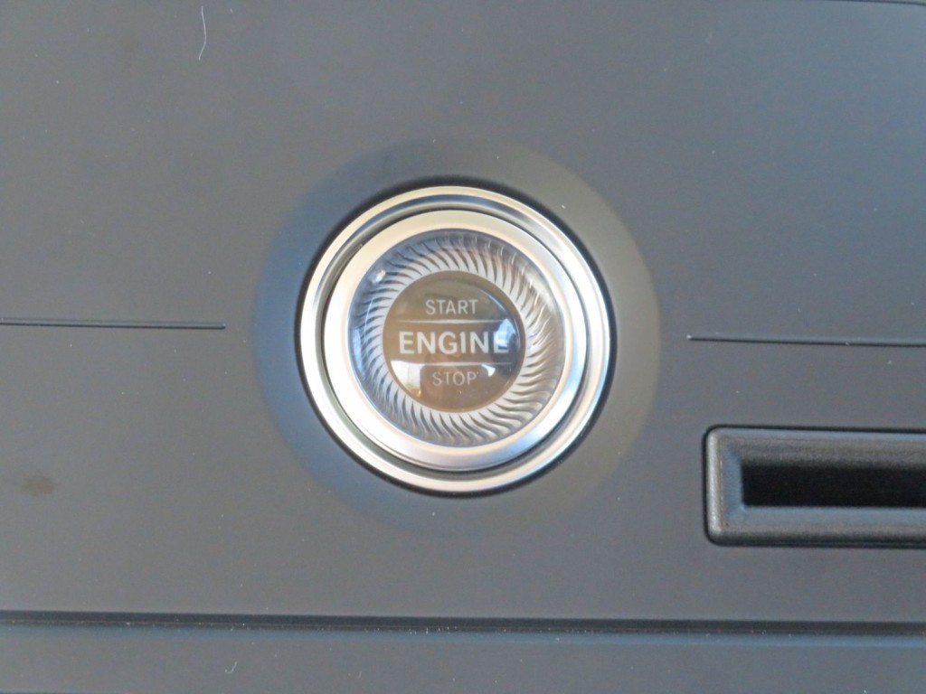 エンジンスタートスイッチです。|三菱 スーパーグレート 2KG-FV80VYPの写真30