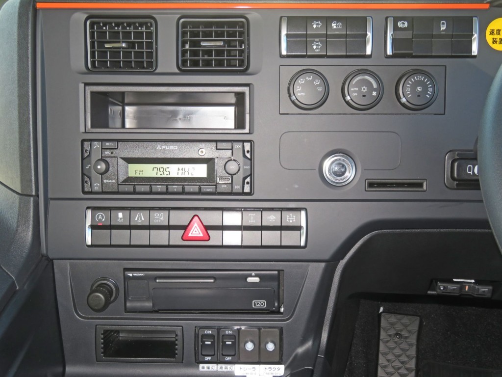 パネル周りの状態です。|三菱 スーパーグレート 2KG-FV80VYPの写真34