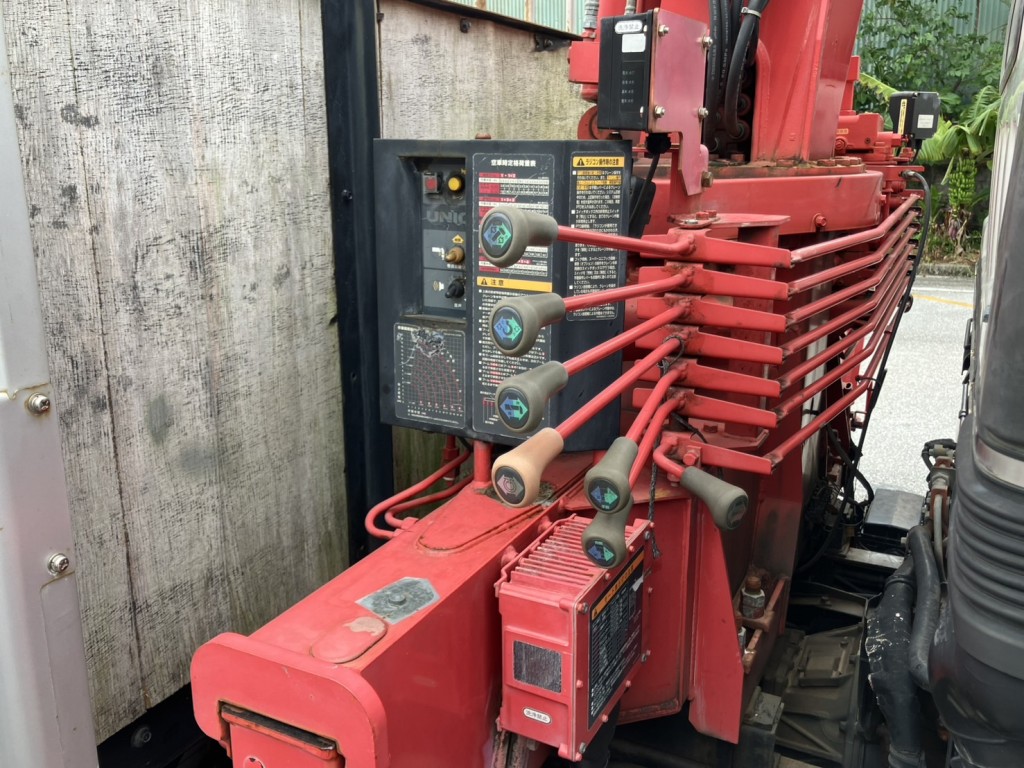 いすゞ フォワード LKG-FTR90S2の写真9