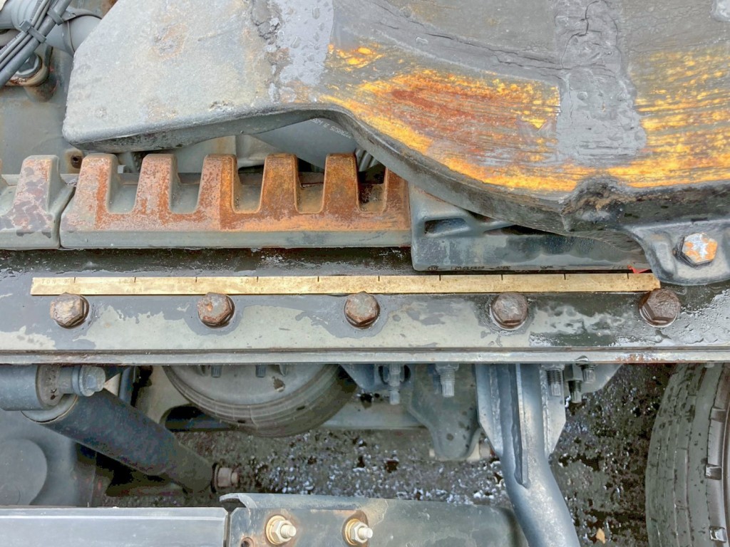 連結部移動量(0～459㎜)に応じて第五輪荷重は11,500㎏～9,900㎏となります。|UDトラックス  2PG-GK5AADの写真19