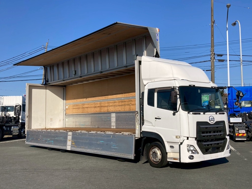 UDトラックス クオン 2PG-CG5CAの写真2