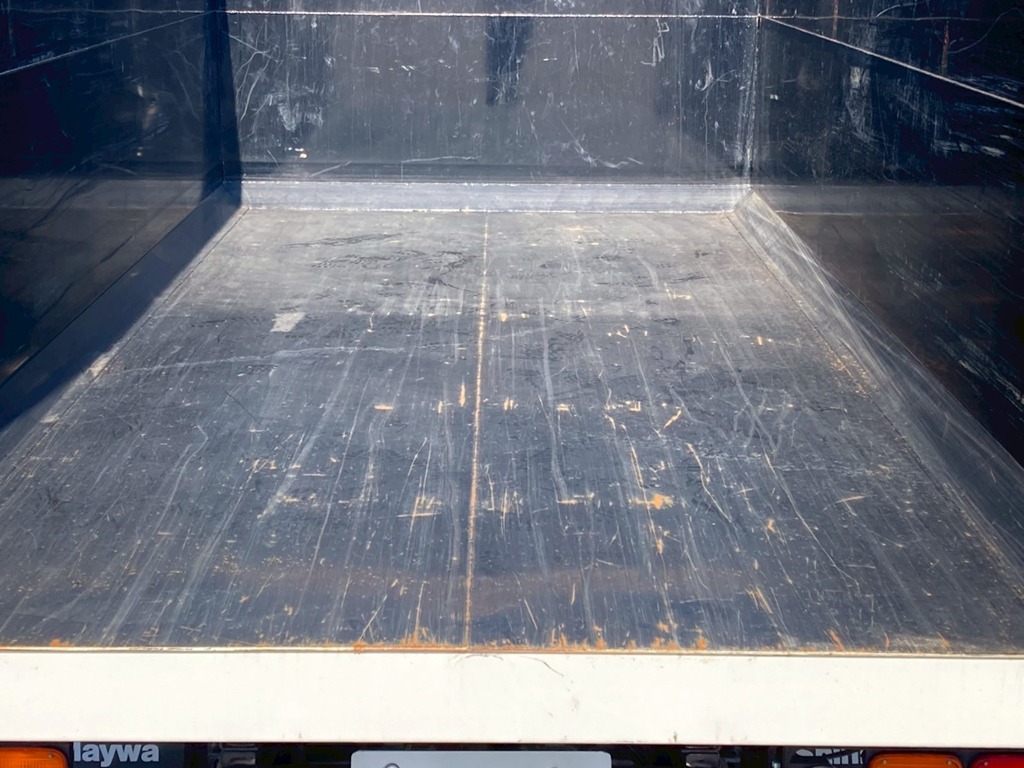 床面の状態|いすゞ フォワード PKG-FSR90S2の写真9