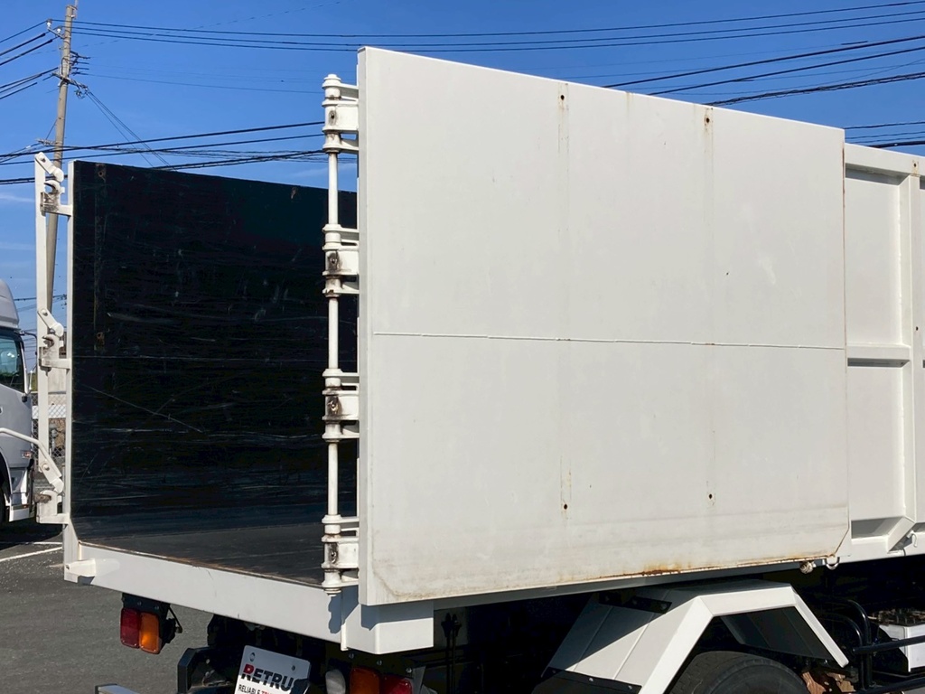 リアドア内側|いすゞ フォワード PKG-FSR90S2の写真13