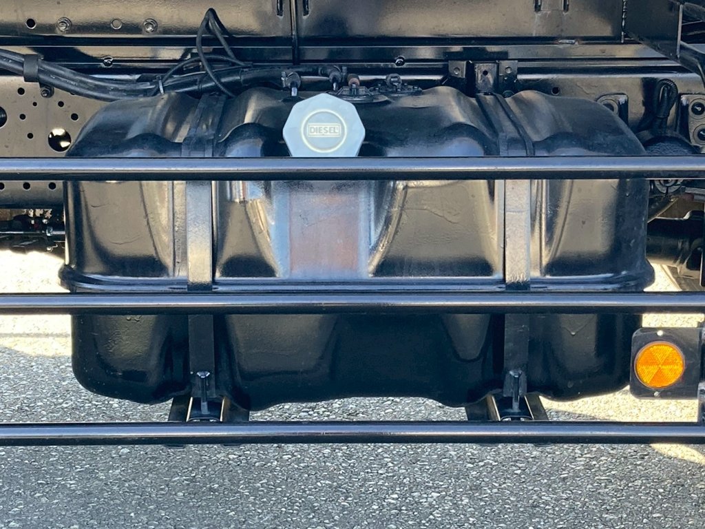 燃料タンクは100Lです|いすゞ フォワード PKG-FSR90S2の写真21