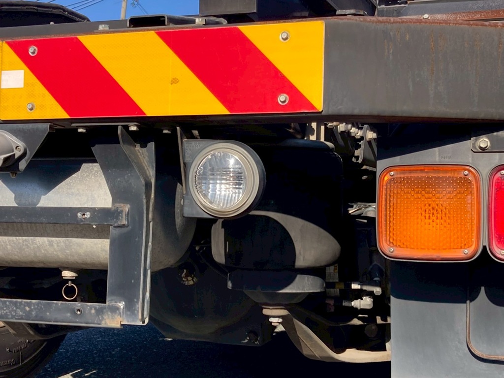 リアエアサスです|日野 プロフィア QPG-SH1EDDGの写真5