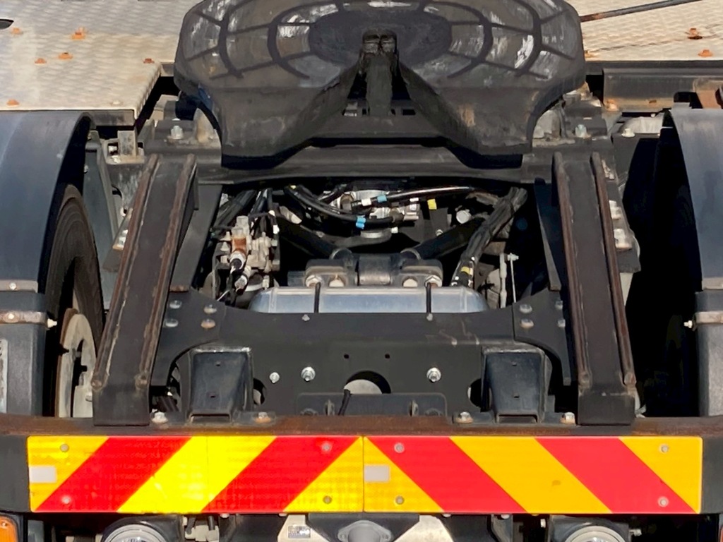 日野 プロフィア QPG-SH1EDDGの写真9