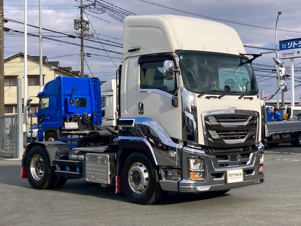 いすゞ ギガ 2PG-EXD52CEの写真2