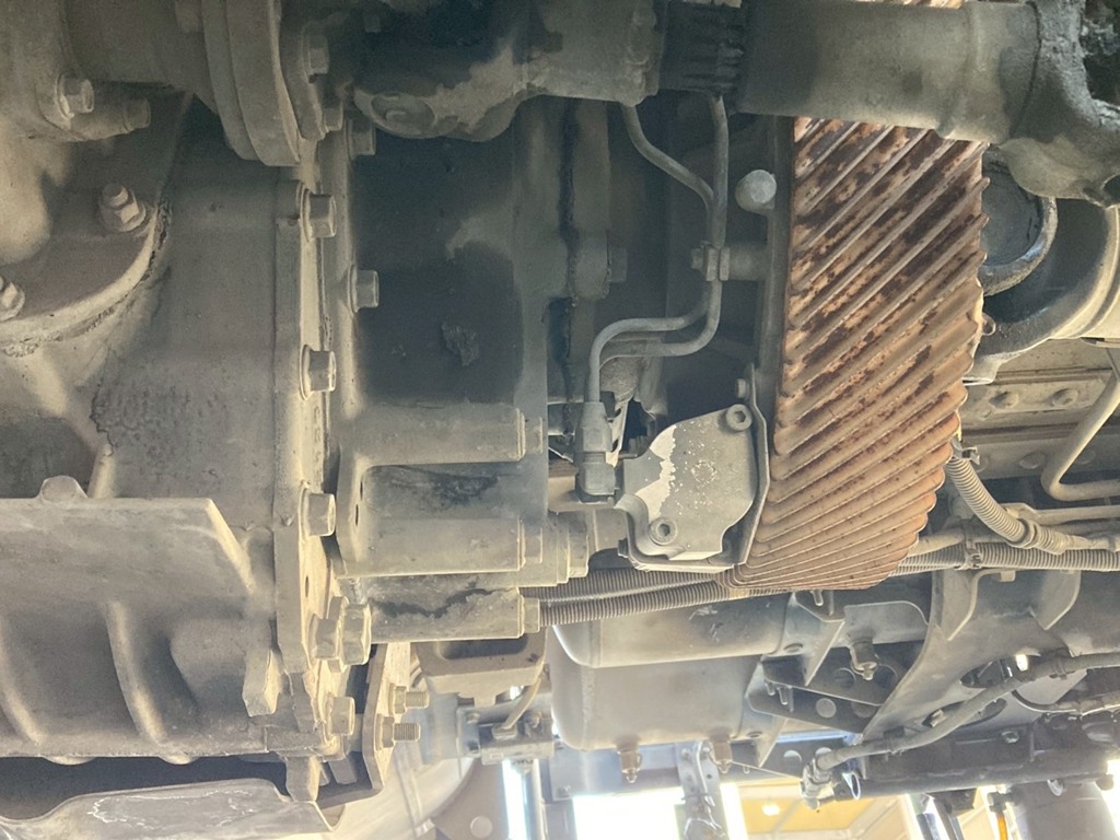 電磁式リターダ付きです|いすゞ ギガ 2PG-EXD52CEの写真22