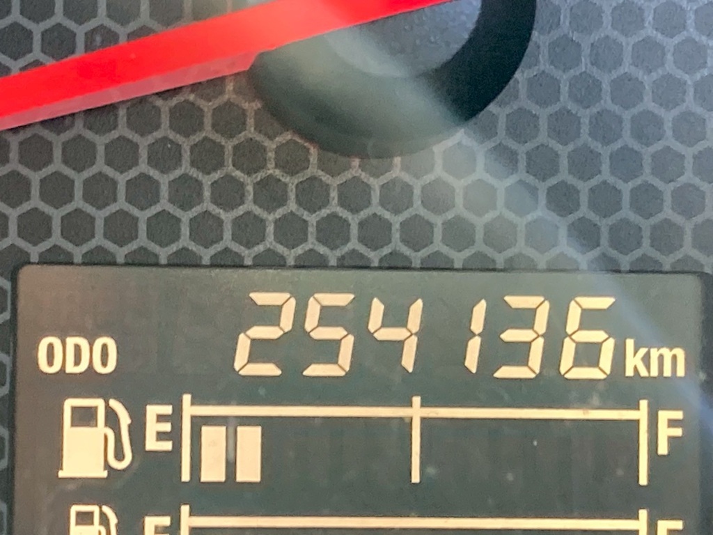 走行メータ|いすゞ ギガ 2PG-EXD52CEの写真28