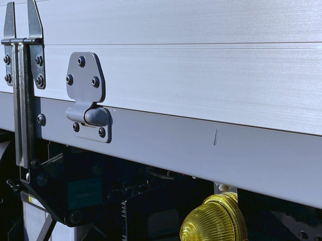 台枠にすり傷が有ります|三菱 キャンター TPG-FEB80(2WD)の写真16