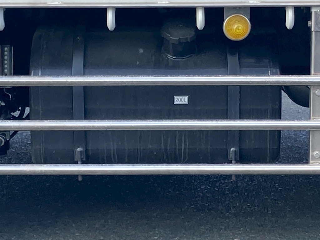 燃料タンクは200Lです|三菱 スーパーグレート 2KG-FS70HZの写真27