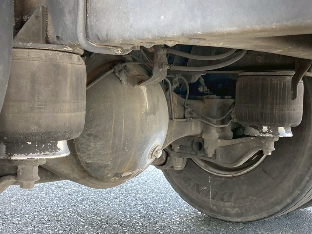 リアエアサスです|日野 レンジャー TKG-FD7JMAG(2WD)の写真5