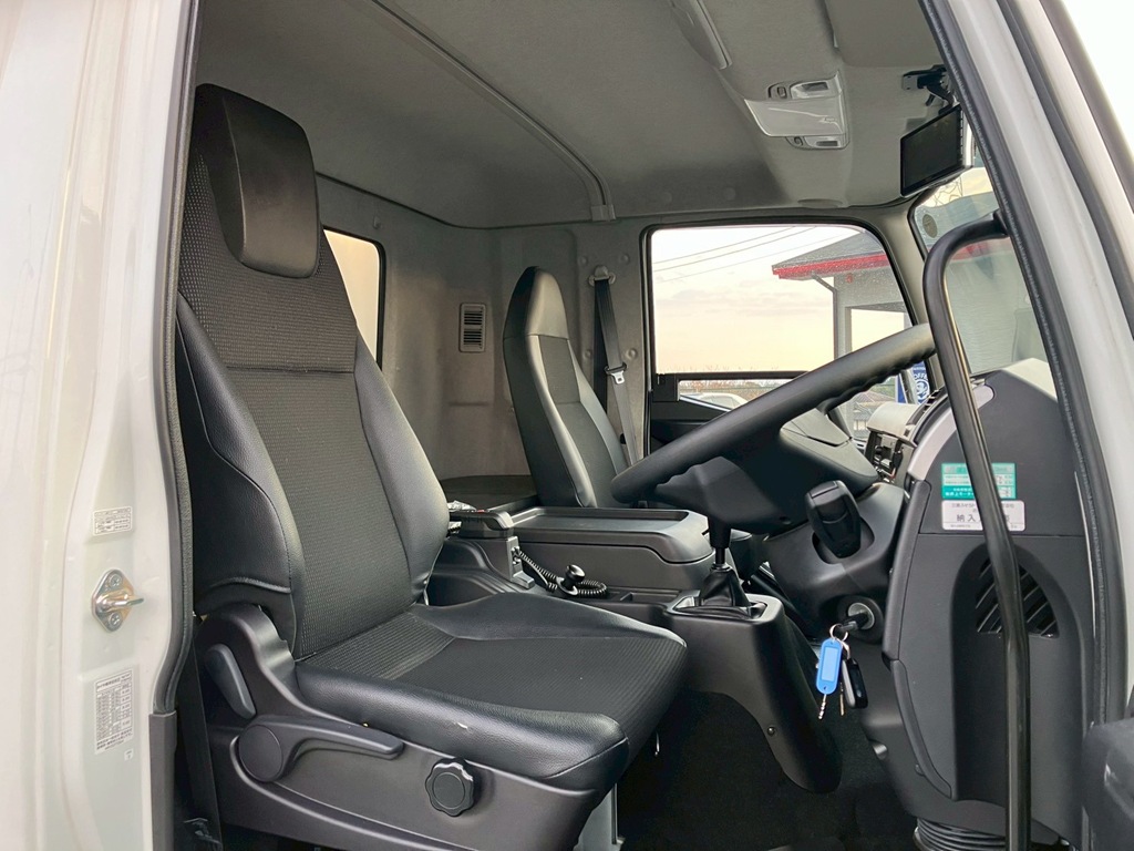 三菱 ファイター 2KG-FK65F(2WD)の写真7