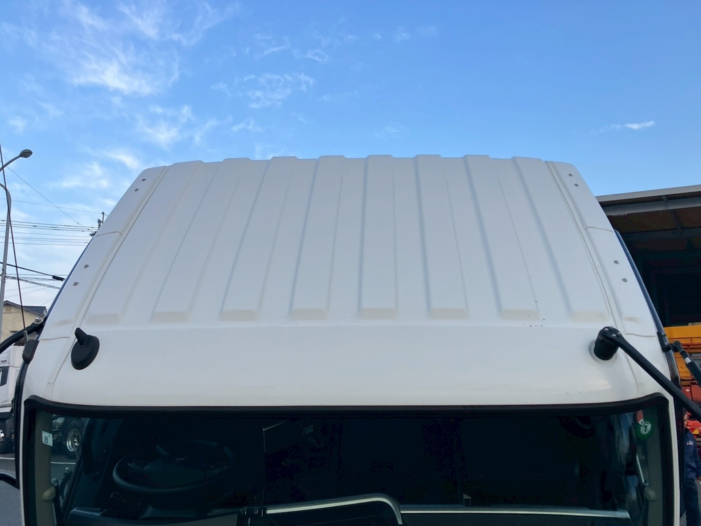 ルーフの状態です。|三菱 ファイター 2KG-FK65F(2WD)の写真33