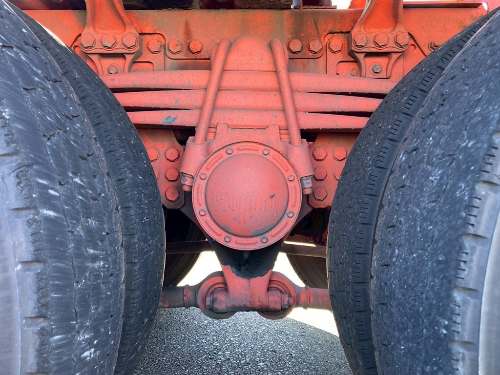 リアスプリング廻りの状態|日野 プロフィア QDG-SS1EKAAの写真5