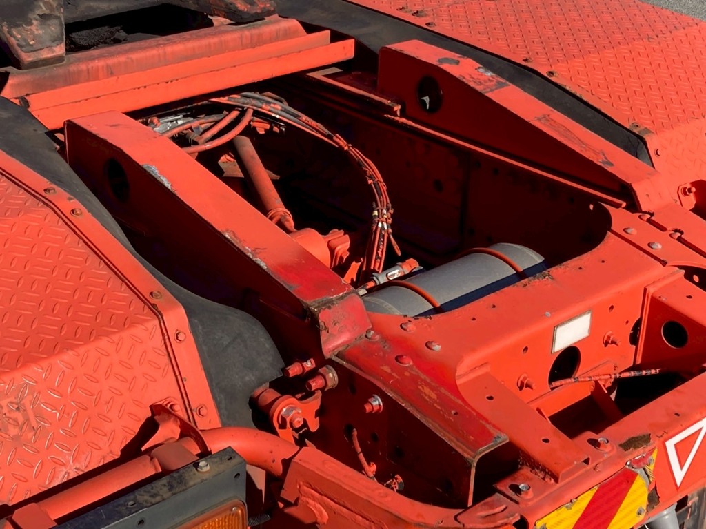 カプラガイド周辺|日野 プロフィア QDG-SS1EKAAの写真6