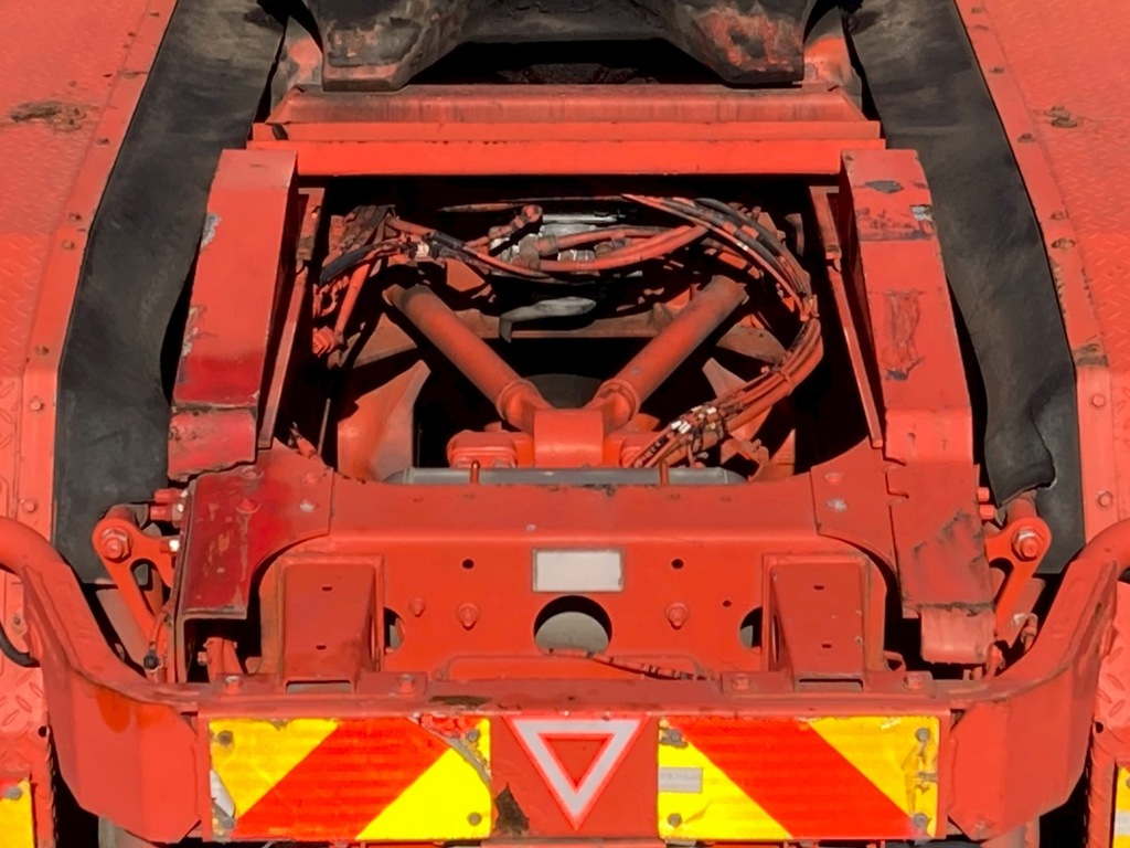 クロスメンバー周辺の状態|日野 プロフィア QDG-SS1EKAAの写真7